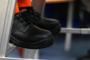 Safety Shoes Are Made Of Leather To Protect The Feet Of Workers
